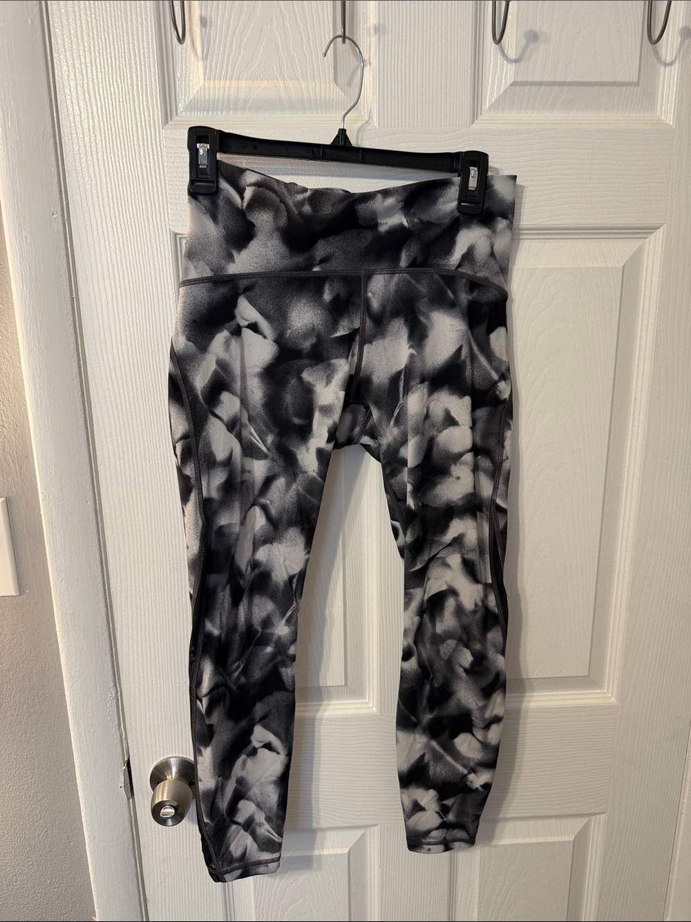 Womens Lululemon Leggings Size 8